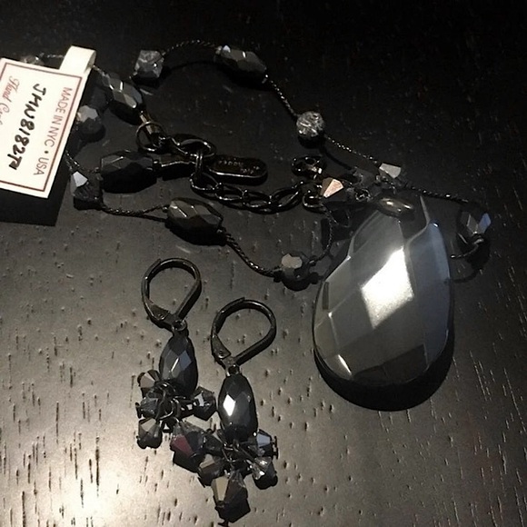 Hematite & Swarovski Crystal Earrings & Necklace - Picture 4 of 14